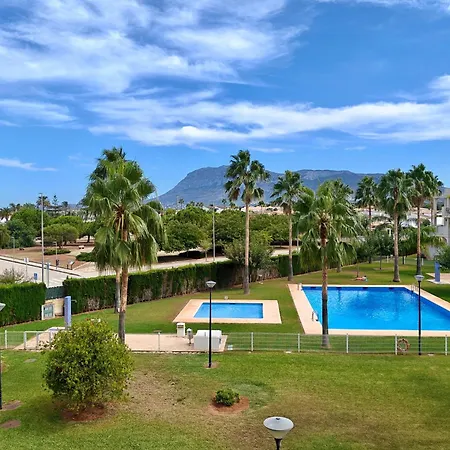 Mountain View With 2 Bedrooms & 2 Bathrooms Apartment *