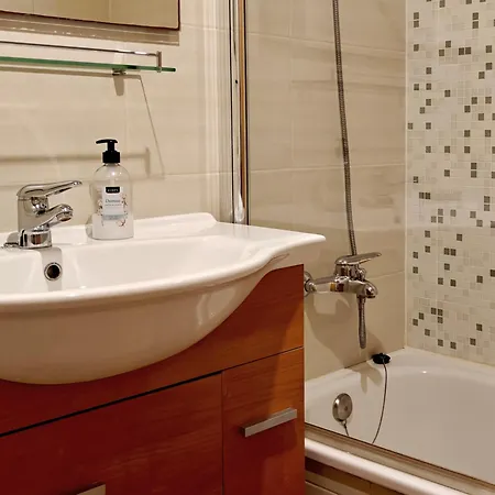 Mountain View With 2 Bedrooms & 2 Bathrooms Apartment *