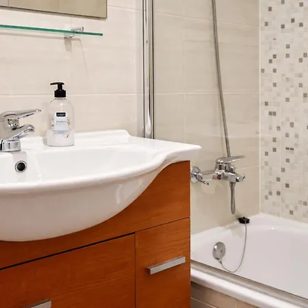 Mountain View With 2 Bedrooms & 2 Bathrooms דירה דניה