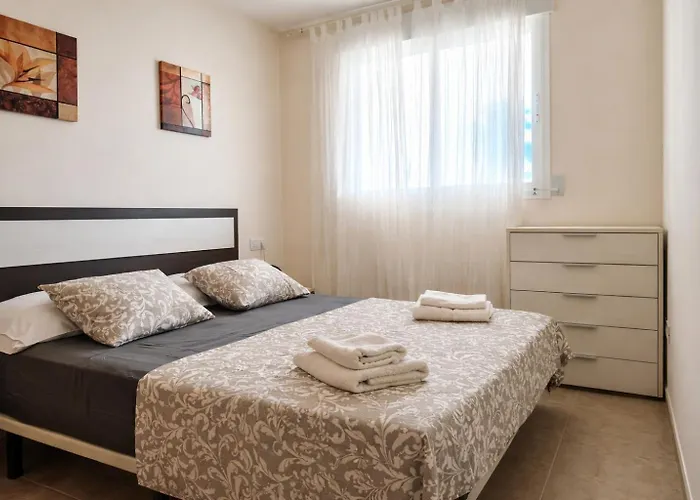 Mountain View With 2 Bedrooms & 2 Bathrooms *